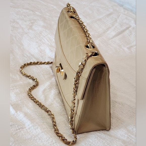 Chanel Lambskin Flap Bag Beige Chain Strap Classic Leather Purse 24K Gold Double - Picture 3 of 12
